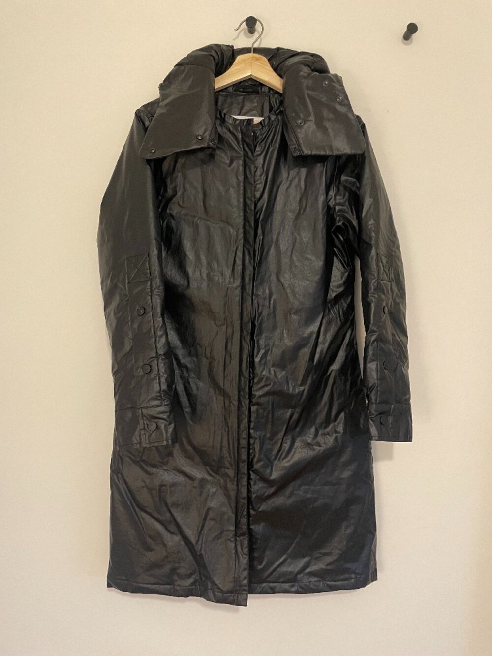 Luxton Black Hooded Parka Coat - Size Medium